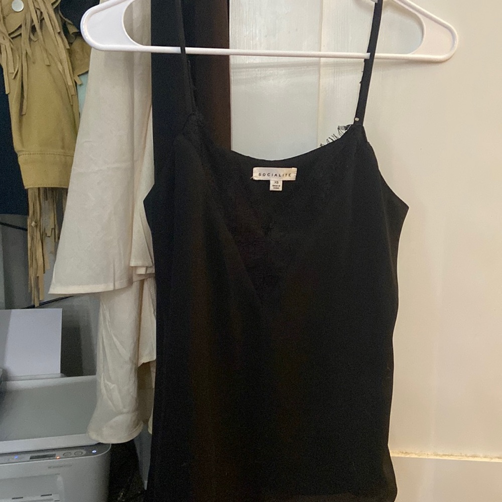 Socialite lace cami